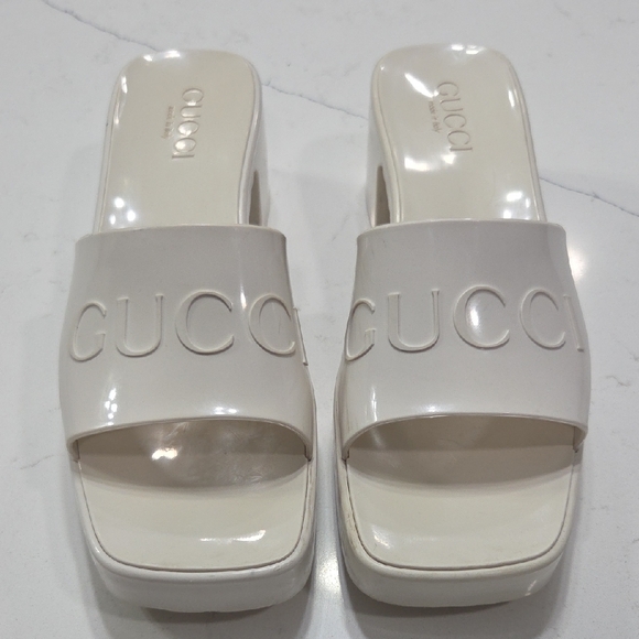 Gucci Women's Cream Mules Sz37 Might Fit Sz4 Gentle Used With No Box - Picture 3 of 16